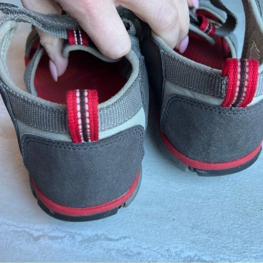 Keen preowned size